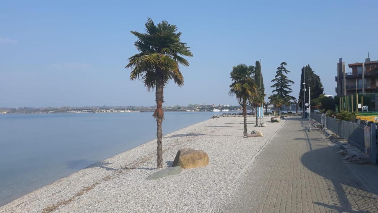 Mattia'S House On Garda Lake 佩斯基耶拉德加达 外观 照片