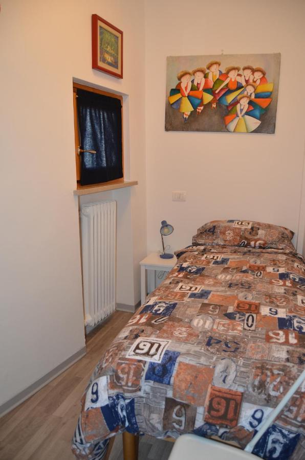 Mattia'S House On Garda Lake 佩斯基耶拉德加达 外观 照片